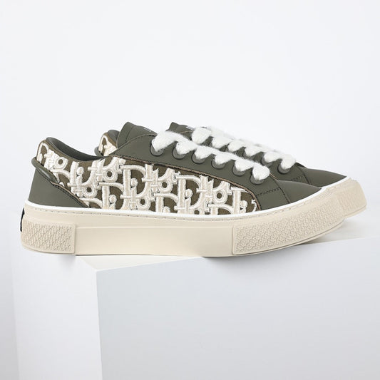 Dior B33 Low-Top Sneakers – Khaki & White Oblique Canvas