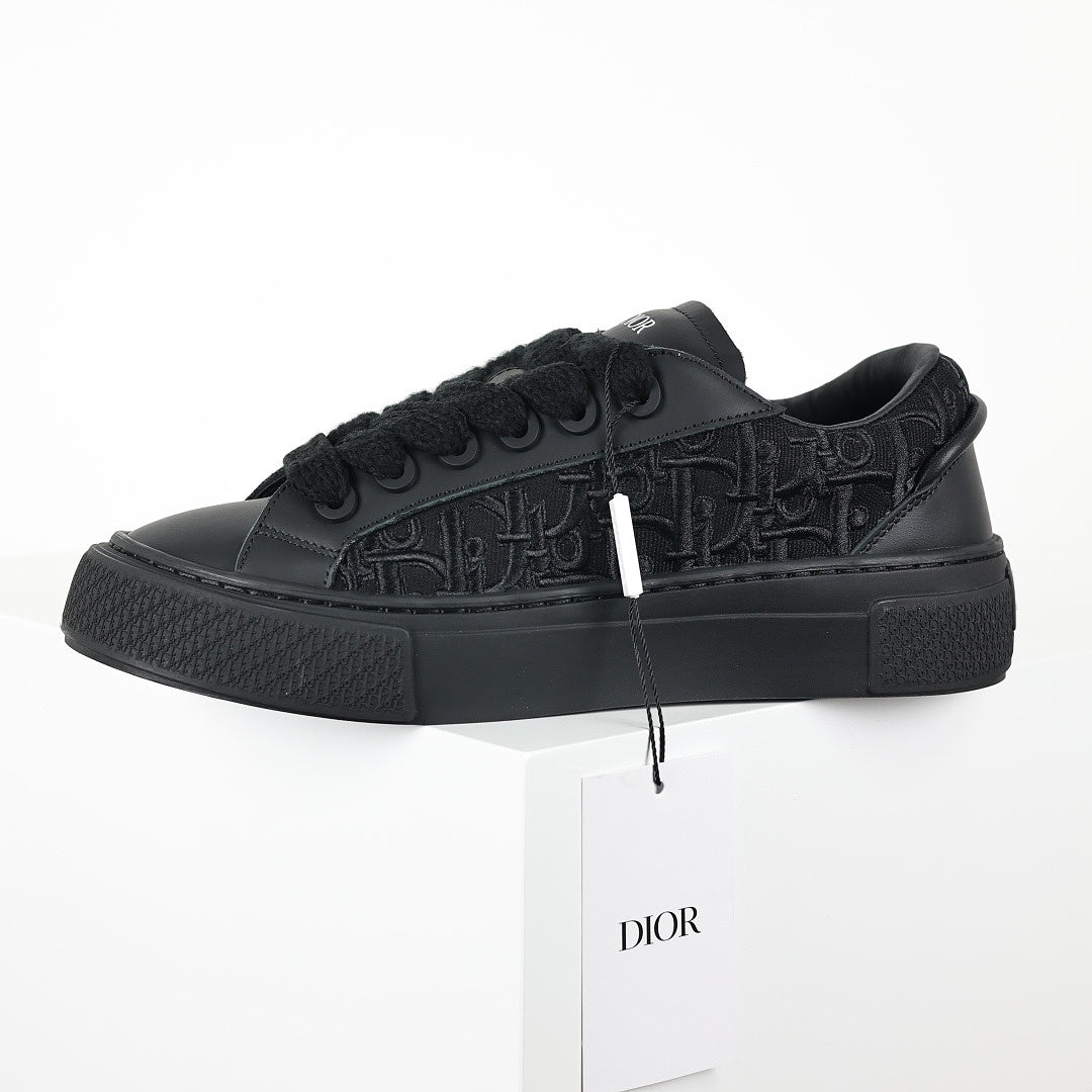 Dior B33 Low-Top Sneakers – Triple Black Oblique