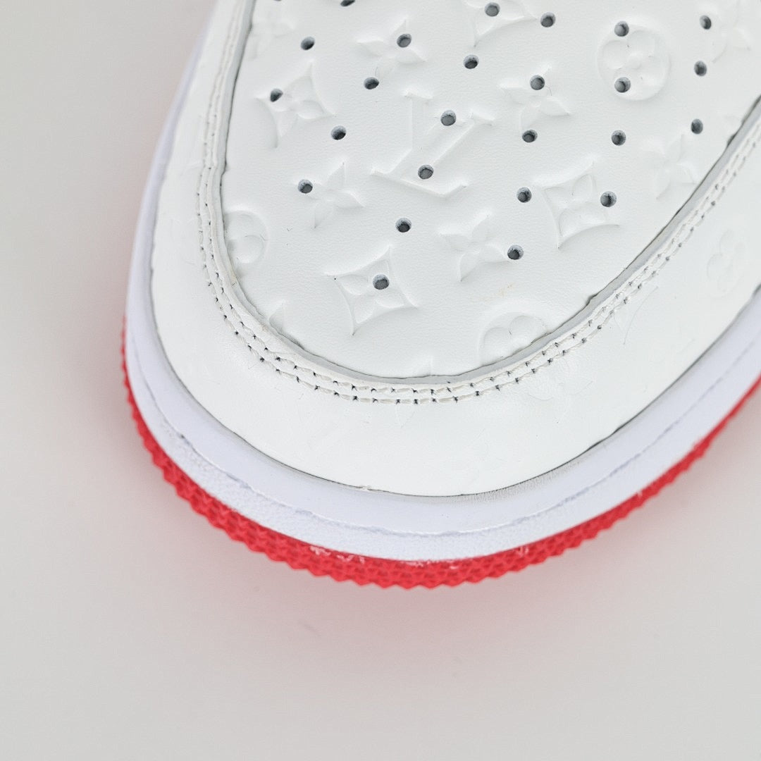 Louis Vuitton x Nike Air Force 1 Sneaker 017 - view 5