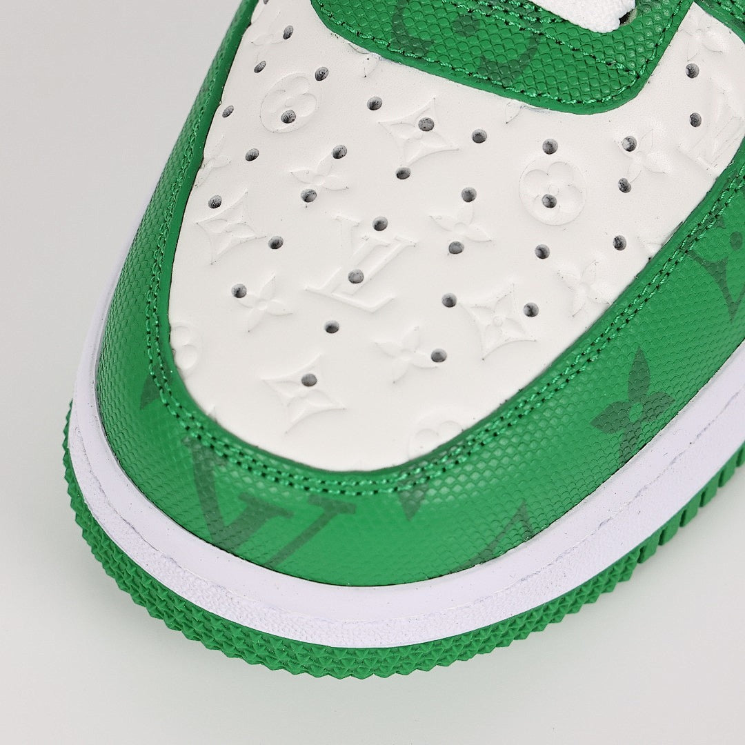 Louis Vuitton x Nike Air Force 1 Sneaker 026 - view 5