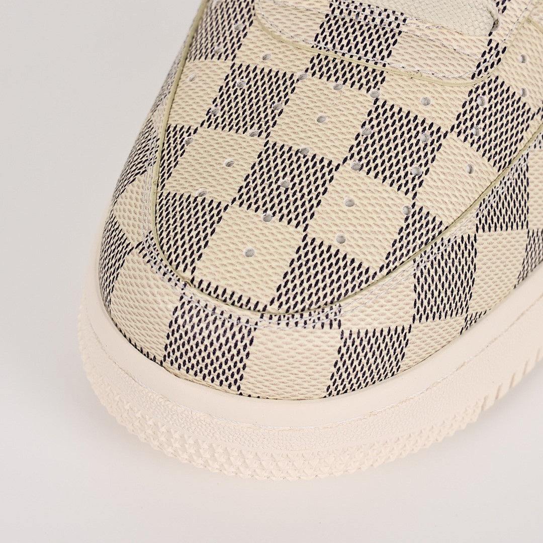 Louis Vuitton x Nike Air Force 1 Sneaker 035 - view 5