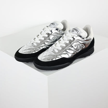 Chanel CC Logo Runner Sneakers – Silver Quilted Metallic Leather & Black Suede