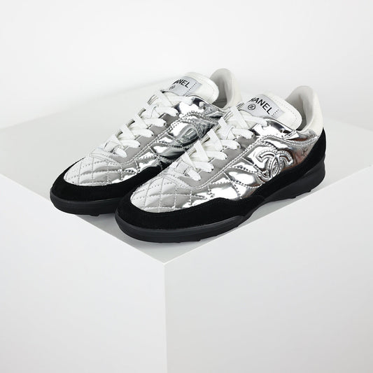 Chanel CC Logo Runner Sneakers – Silver Quilted Metallic Leather & Black Suede