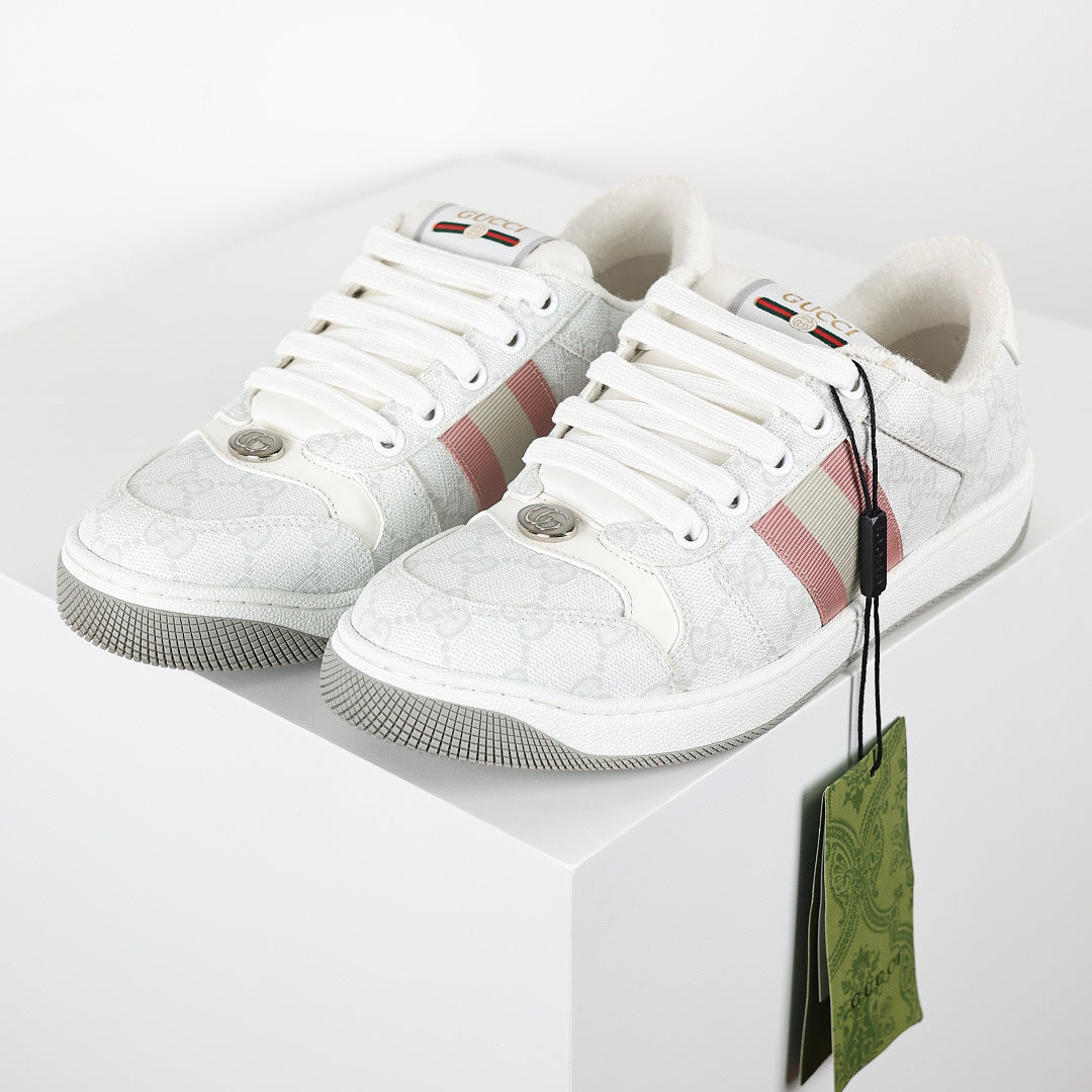 Gucci Screener Low-Top Sneakers – White GG Supreme Canvas with Web Stripe
