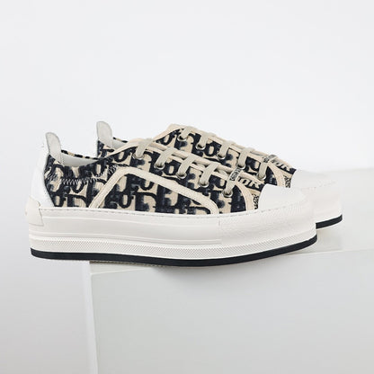 Dior Walk'n'Dior Low-Top Sneakers – Black & White Oblique Jacquard Canvas