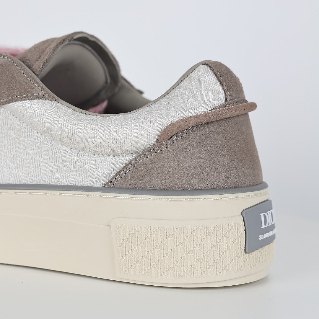 Dior B33 Low-Top Sneakers – Grey Suede & Silver with Pink Laces
