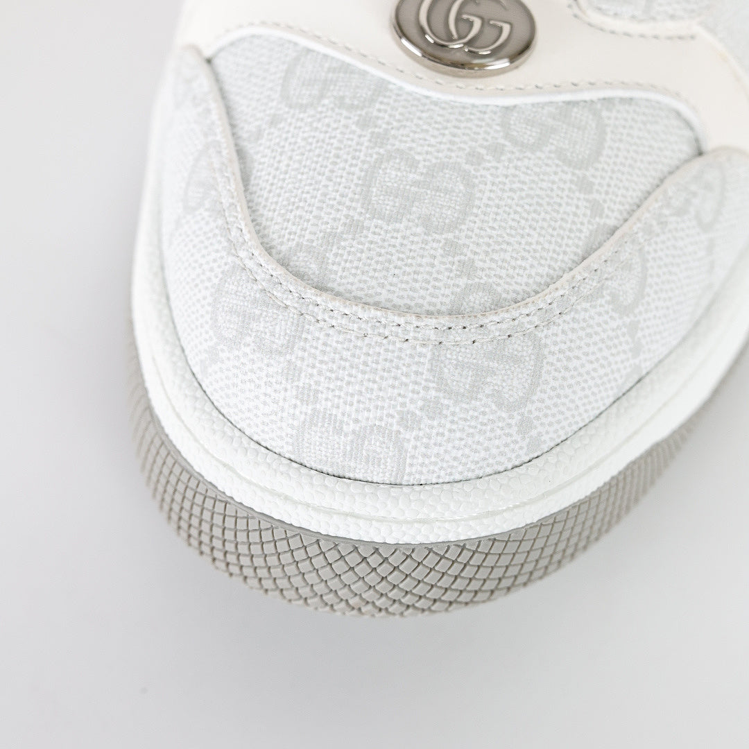 Gucci Screener Low-Top Sneakers – White GG Supreme Canvas with Web Stripe