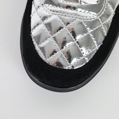 Chanel CC Logo Runner Sneakers – Silver Quilted Metallic Leather & Black Suede