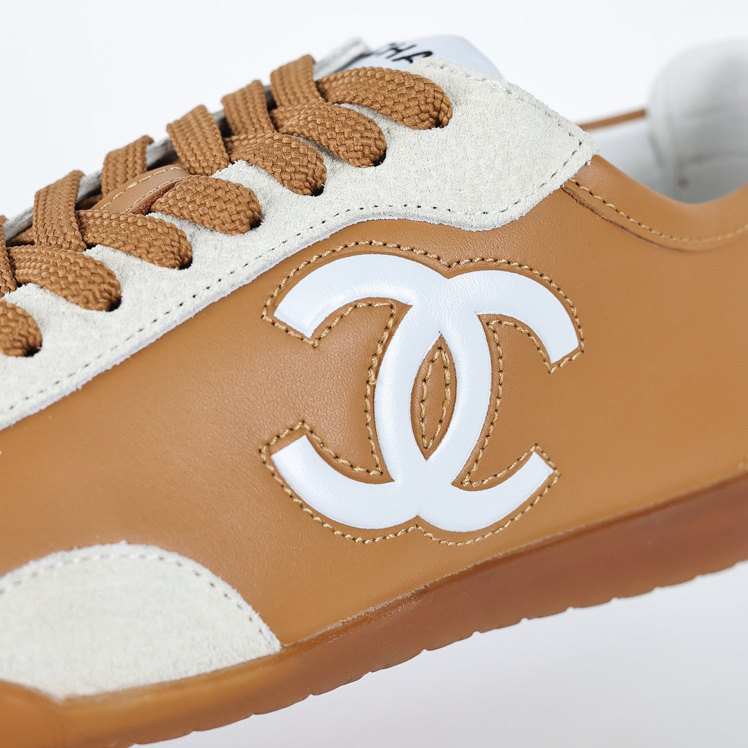 Chanel CC Logo Retro Sport Sneakers – Caramel Leather & Cream Suede with Gum Sole