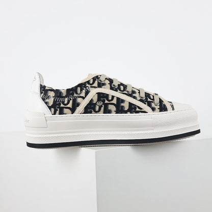 Dior Walk'n'Dior Low-Top Sneakers – Black & White Oblique Jacquard Canvas