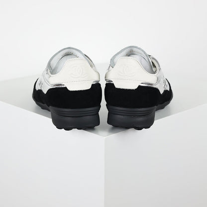 Chanel CC Logo Runner Sneakers – Silver Quilted Metallic Leather & Black Suede