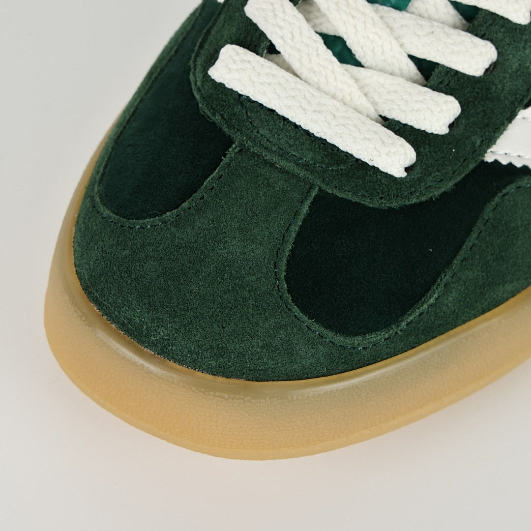 Gucci Retro Trainer Sneaker 010 - view 5