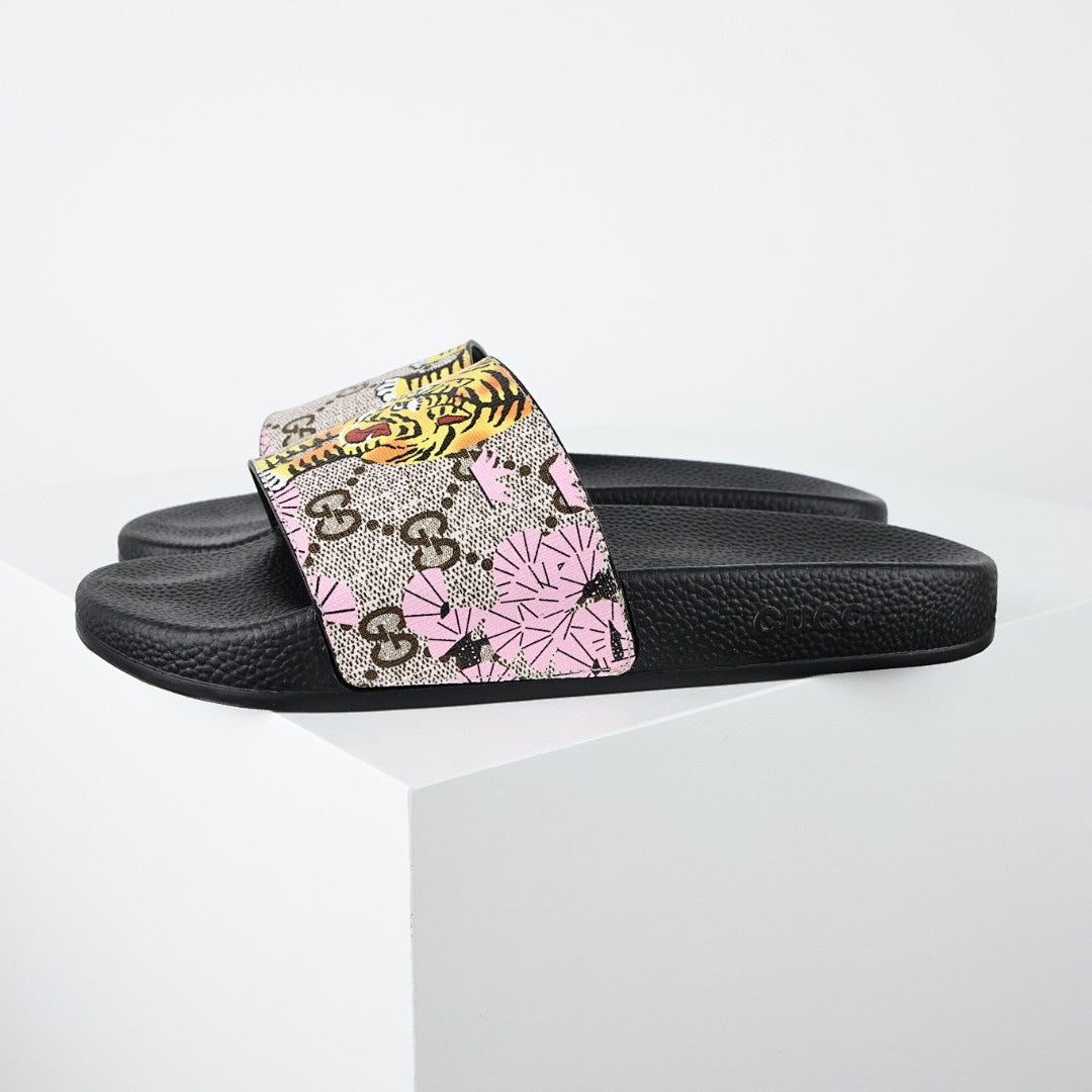 Gucci Slide Sandal 001 - view 1