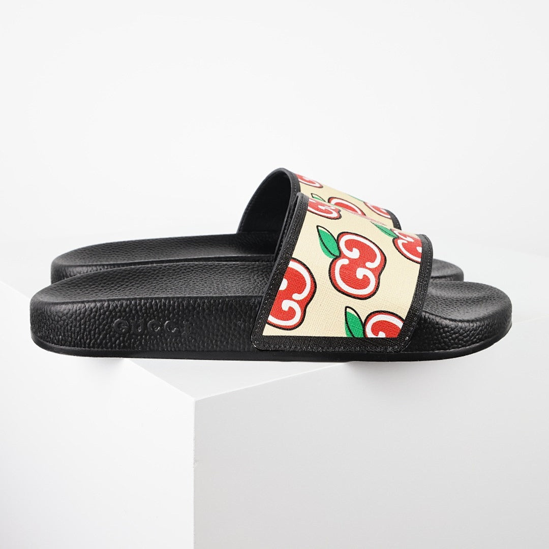 Gucci Slide Sandal 030 - view 3