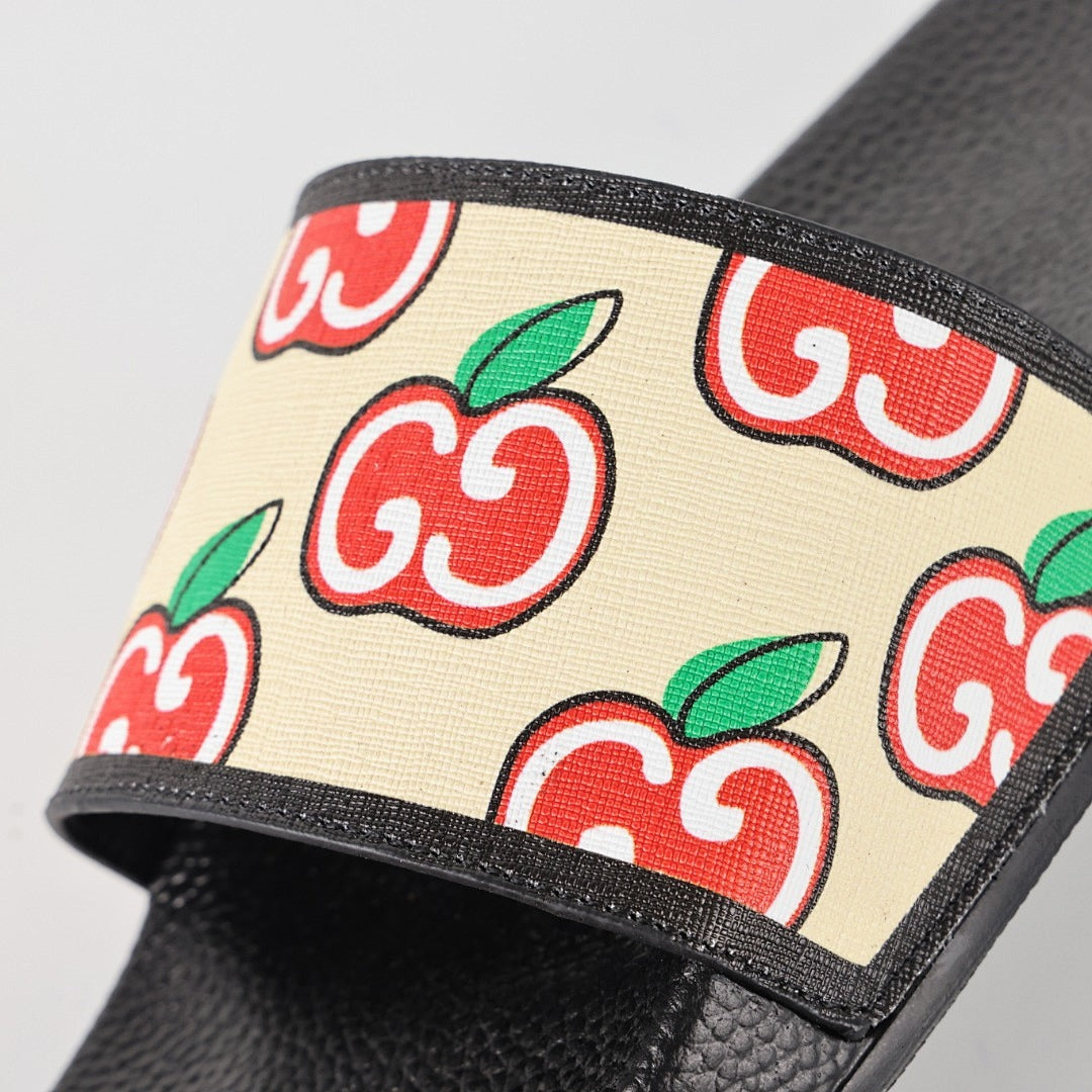 Gucci Slide Sandal 030 - view 6