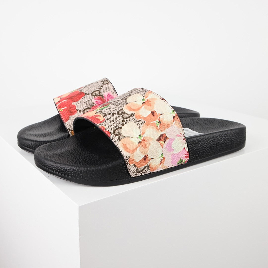 Gucci Slide Sandal 037 - view 2