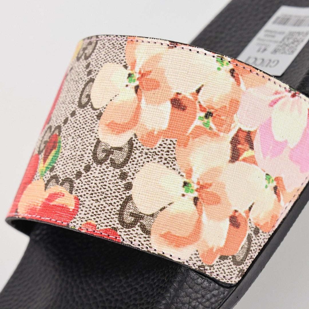Gucci Slide Sandal 037 - view 6