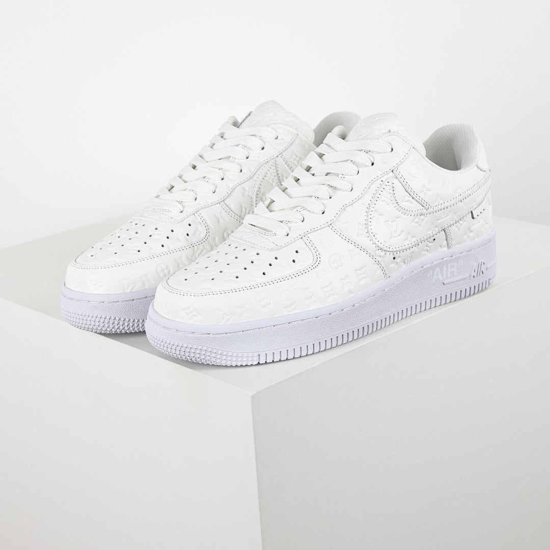 Louis Vuitton x Nike Air Force 1 Sneaker 003 - view 2