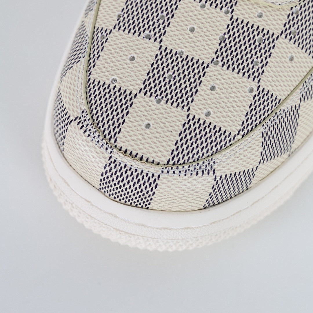 Louis Vuitton x Nike Air Force 1 Sneaker 005 - view 5