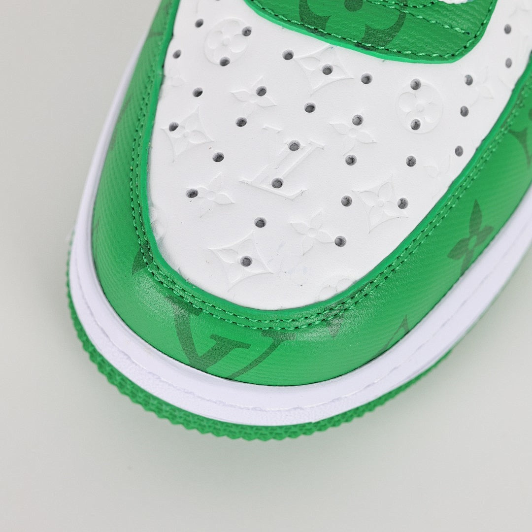 Louis Vuitton x Nike Air Force 1 Sneaker 006 - view 5