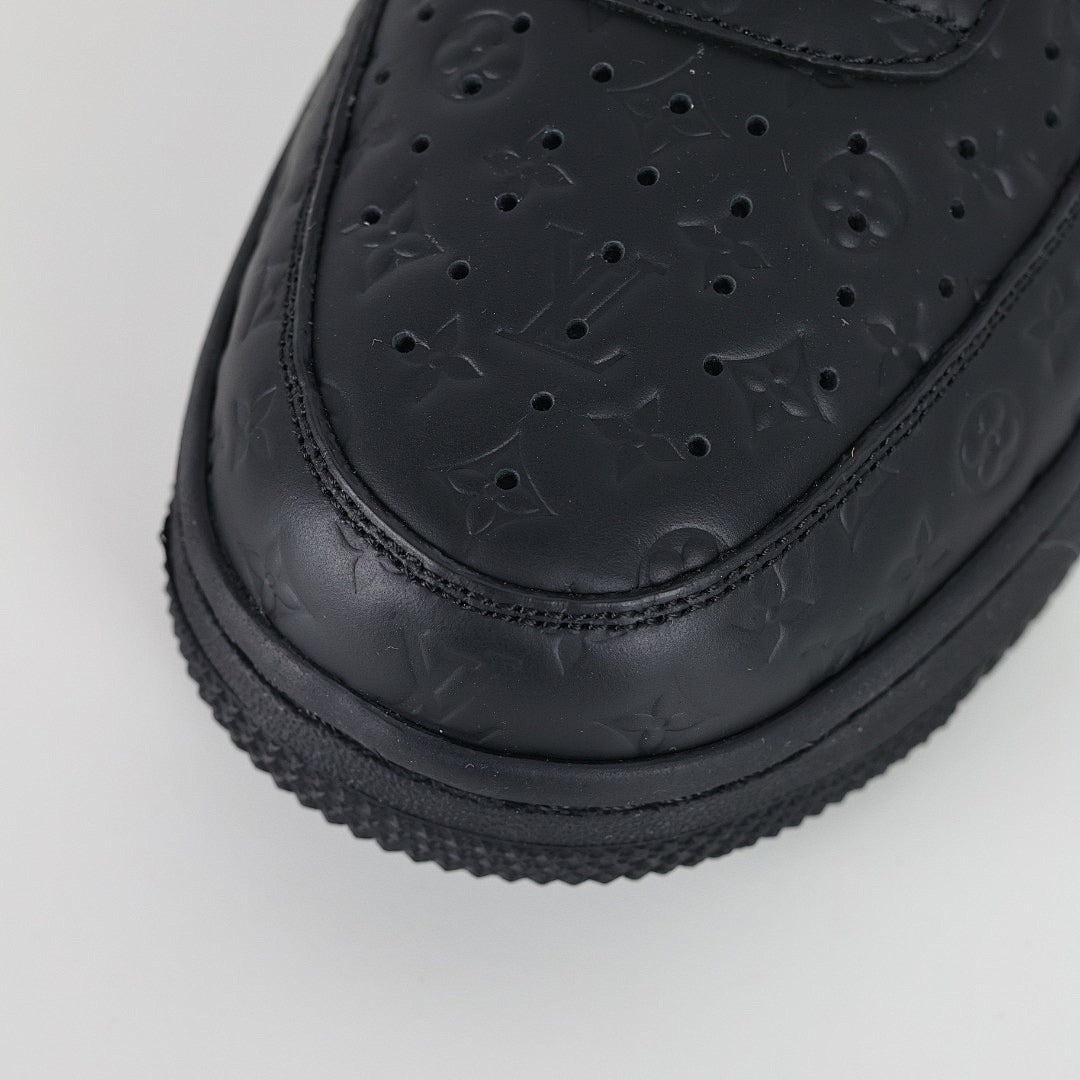 Louis Vuitton x Nike Air Force 1 Sneaker 010 - view 5