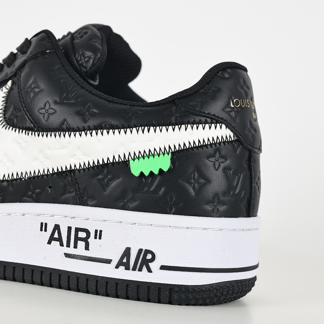 Louis Vuitton x Nike Air Force 1 Sneaker 011 - view 4