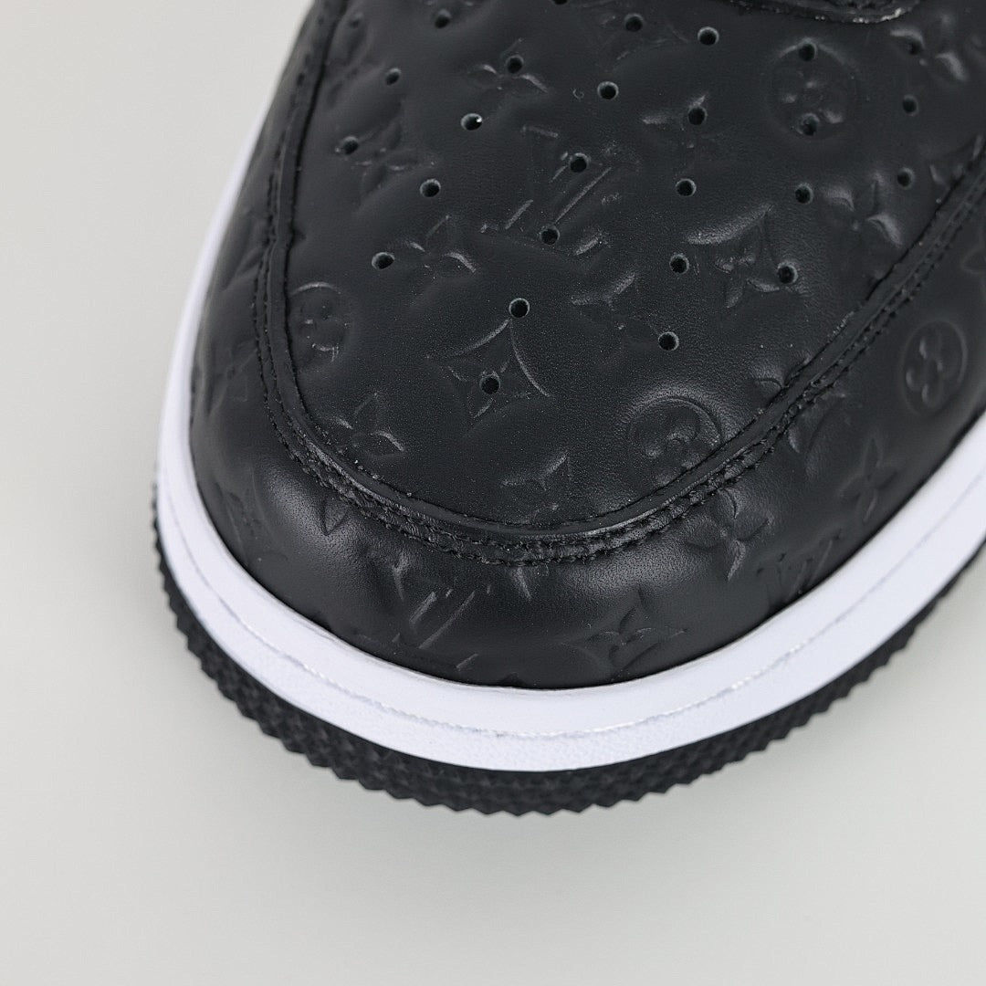 Louis Vuitton x Nike Air Force 1 Sneaker 011 - view 5