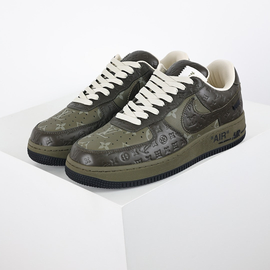Louis Vuitton x Nike Air Force 1 Sneaker 014 - view 2