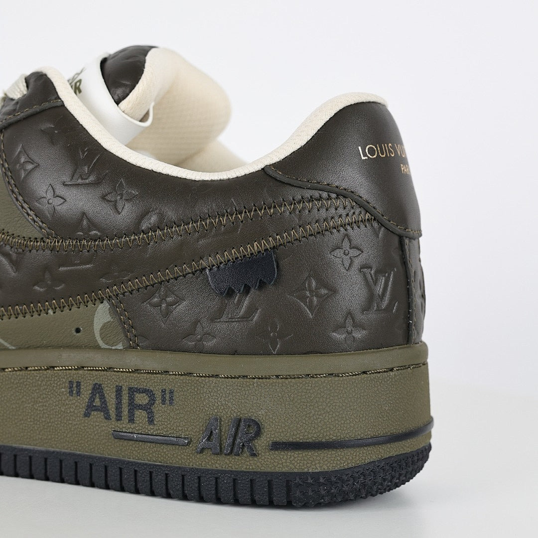 Louis Vuitton x Nike Air Force 1 Sneaker 014 - view 4