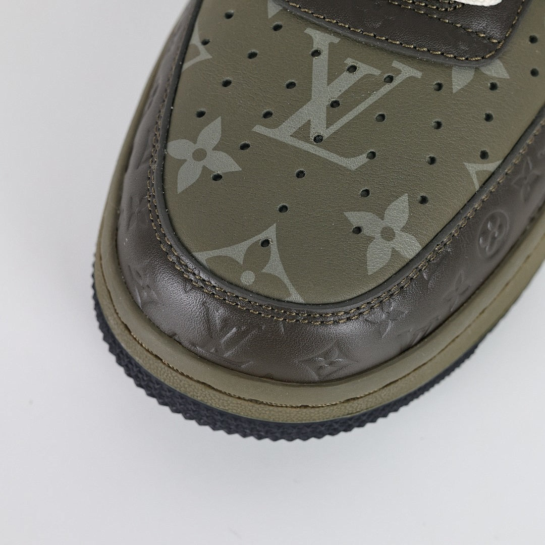 Louis Vuitton x Nike Air Force 1 Sneaker 014 - view 5