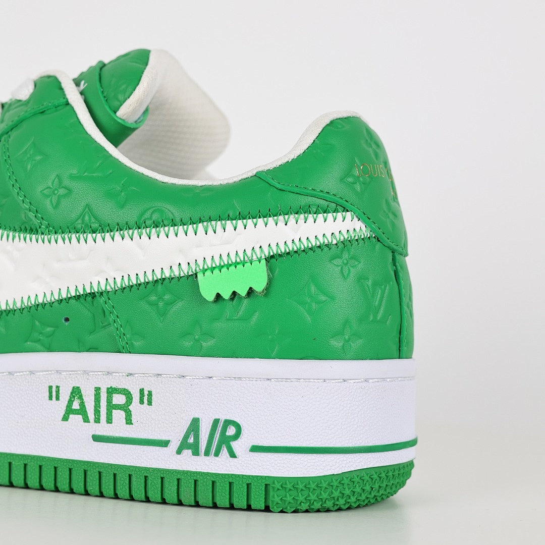 Louis Vuitton x Nike Air Force 1 Sneaker 016 - view 4