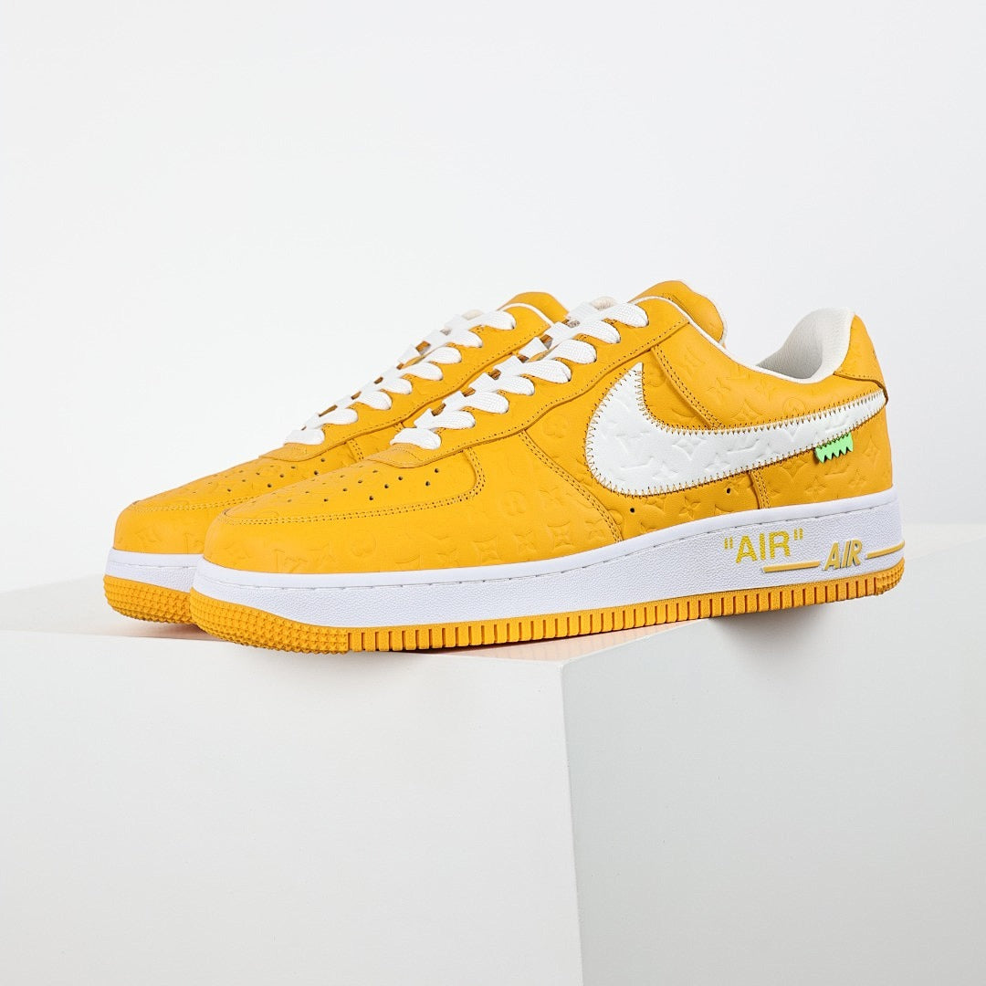 Louis Vuitton x Nike Air Force 1 Sneaker 020 - view 1