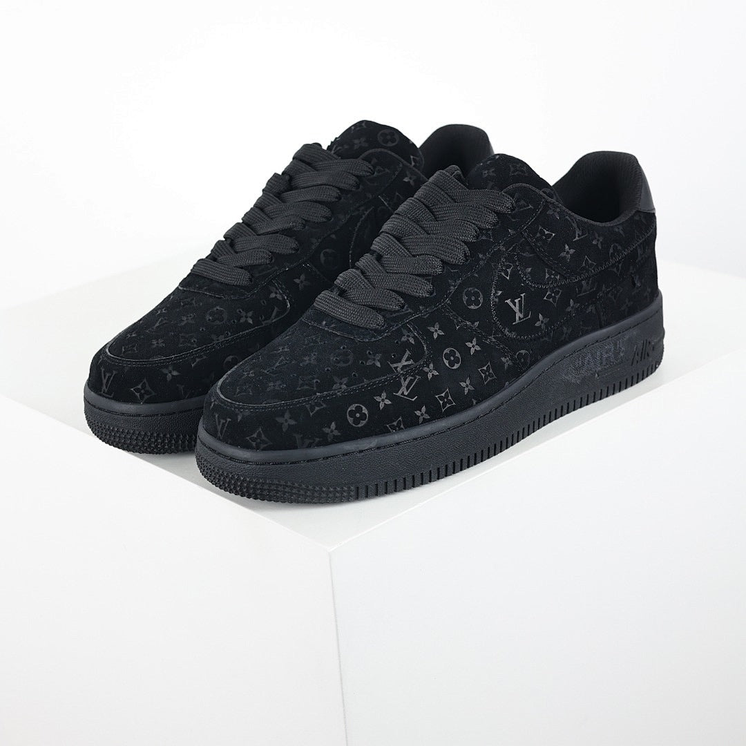 Louis Vuitton x Nike Air Force 1 Sneaker 022 - view 2