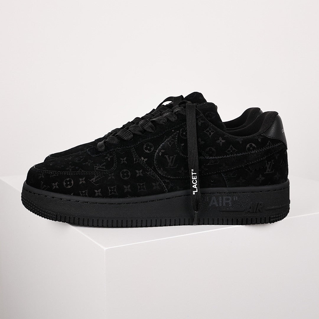 Louis Vuitton x Nike Air Force 1 Sneaker 032 - view 1