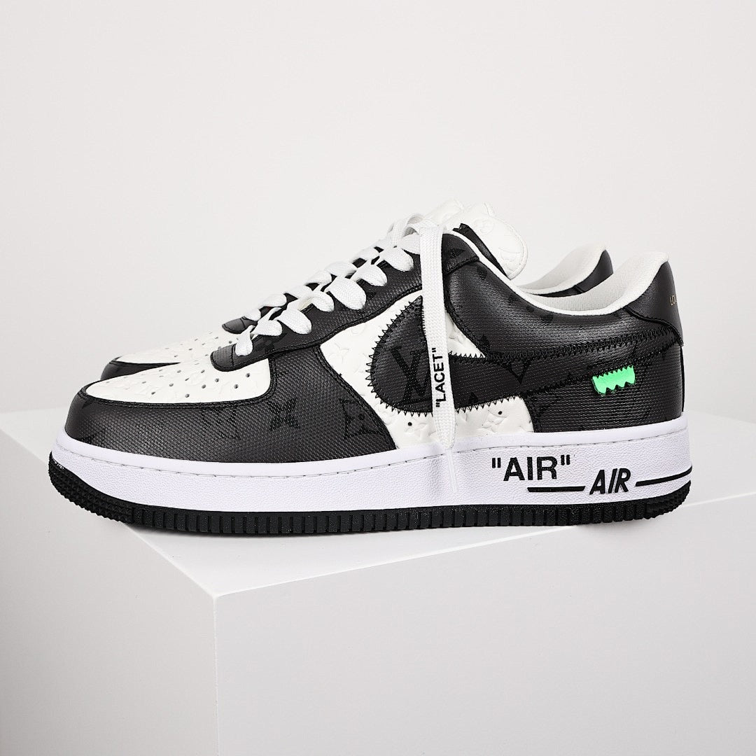Louis Vuitton x Nike Air Force 1 Sneaker 040 - view 1