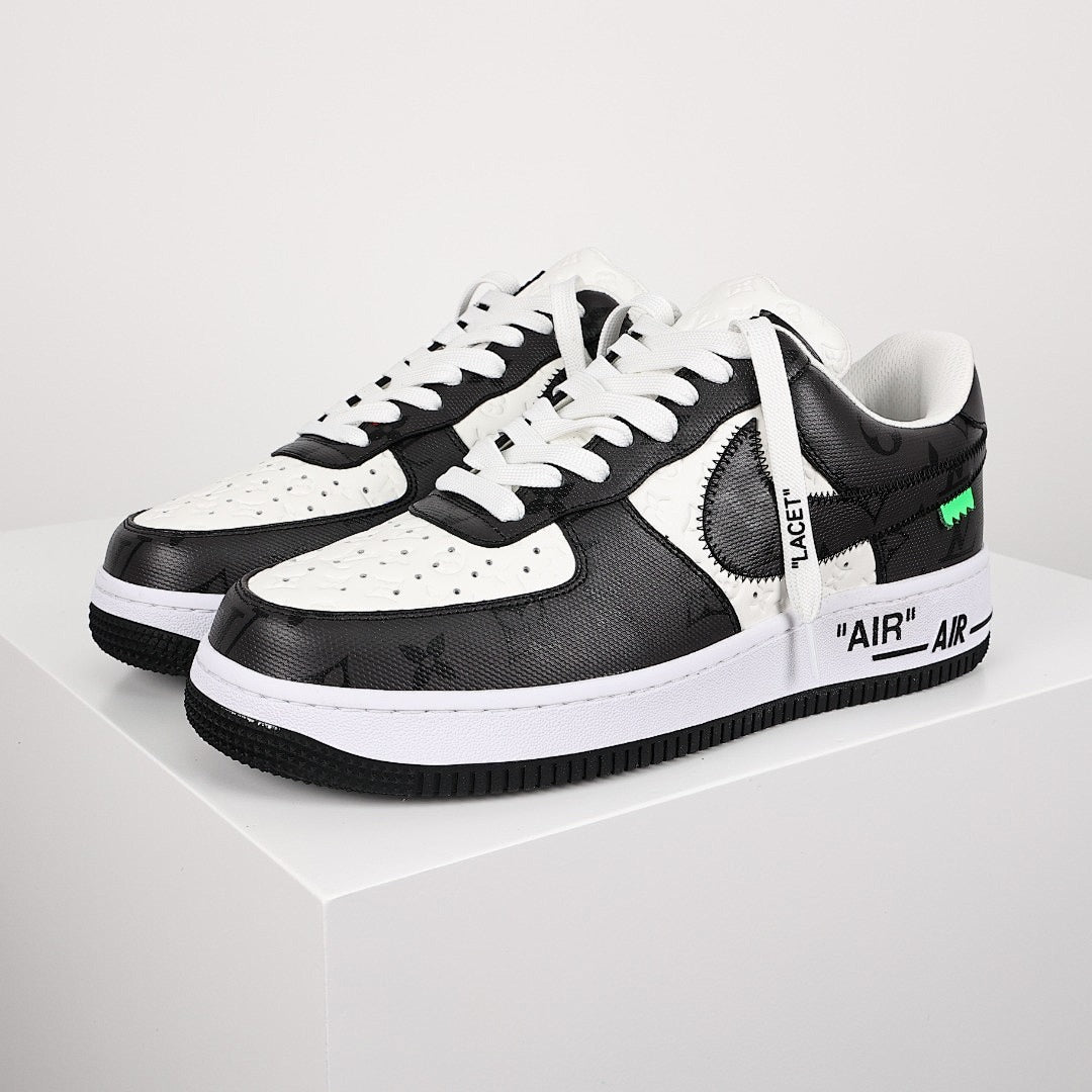 Louis Vuitton x Nike Air Force 1 Sneaker 040 - view 2