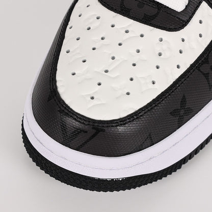 Louis Vuitton x Nike Air Force 1 Sneaker 040 - view 5