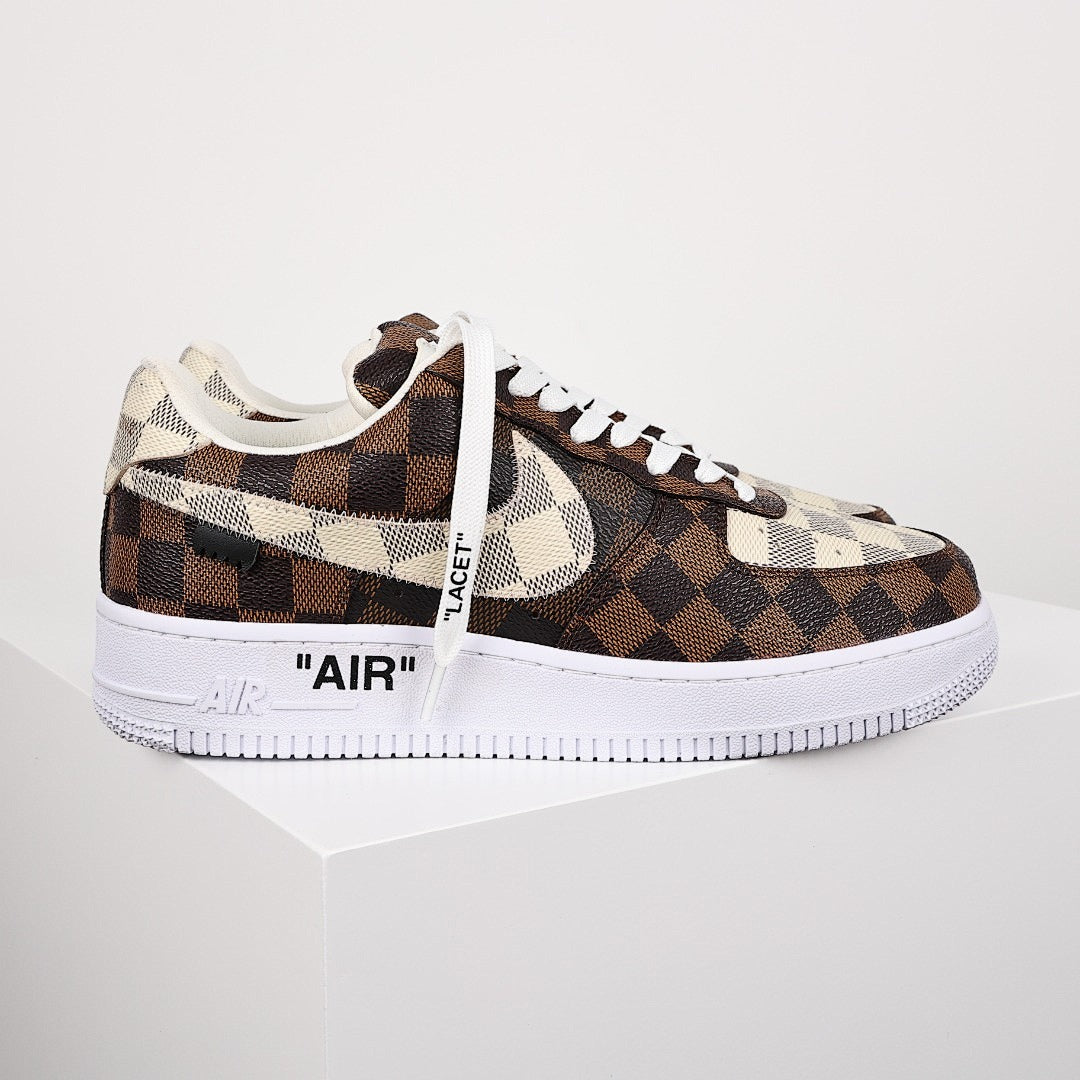 Louis Vuitton x Nike Air Force 1 Sneaker 043 - view 3